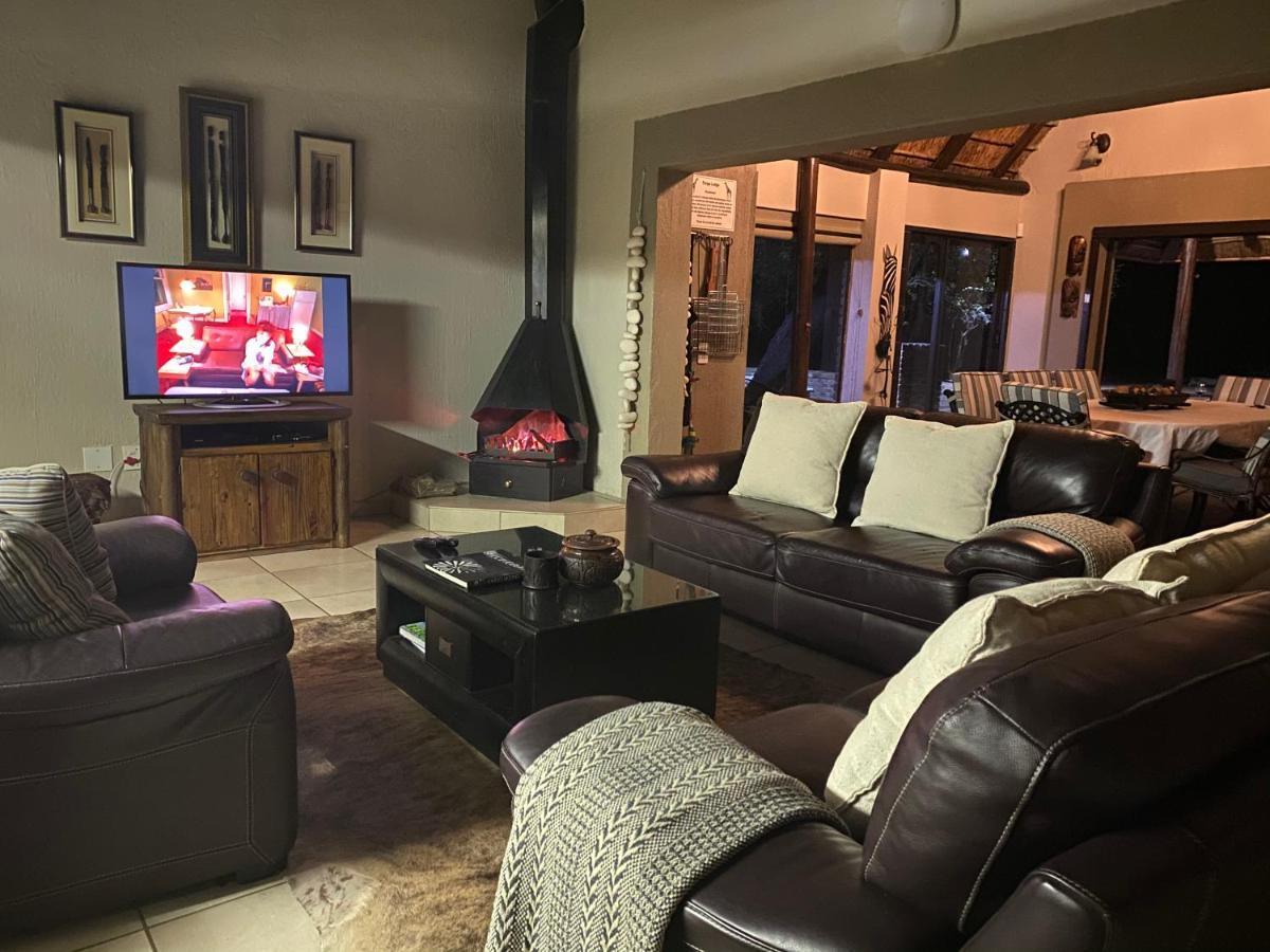 Twiga Lodge Mabalingwe Bela-Bela Exteriör bild