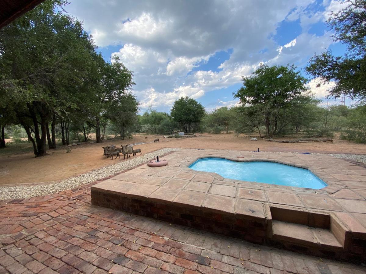 Twiga Lodge Mabalingwe Bela-Bela Exteriör bild