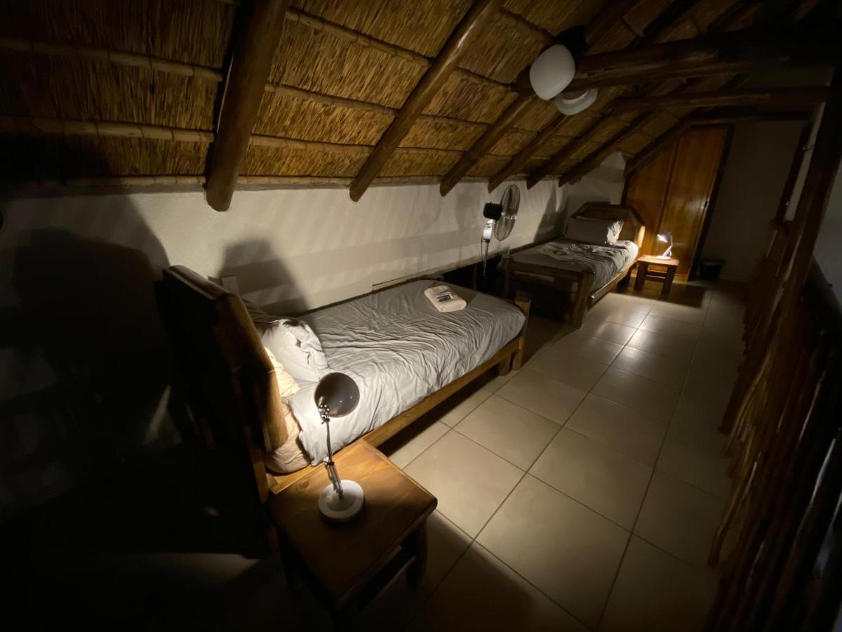 Twiga Lodge Mabalingwe Bela-Bela Exteriör bild