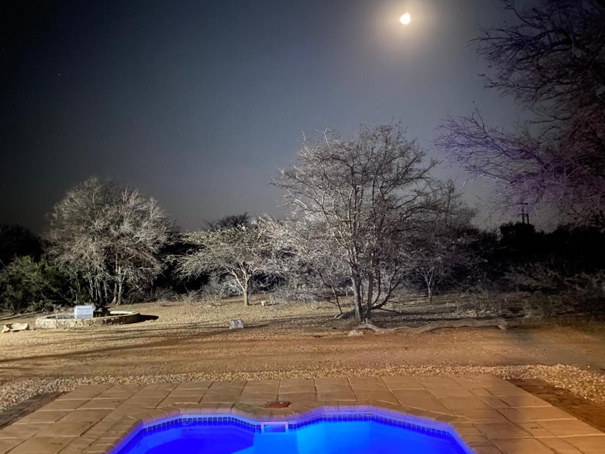 Twiga Lodge Mabalingwe Bela-Bela Exteriör bild
